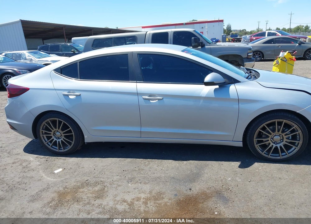 2020 HYUNDAI ELANTRA SE VIN: KMHD74LF7LU929695