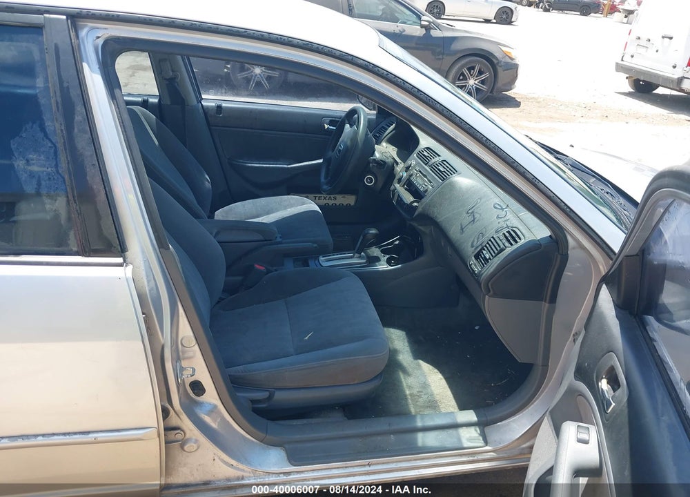 2005 HONDA CIVIC VIN: 2HGES16575H602942