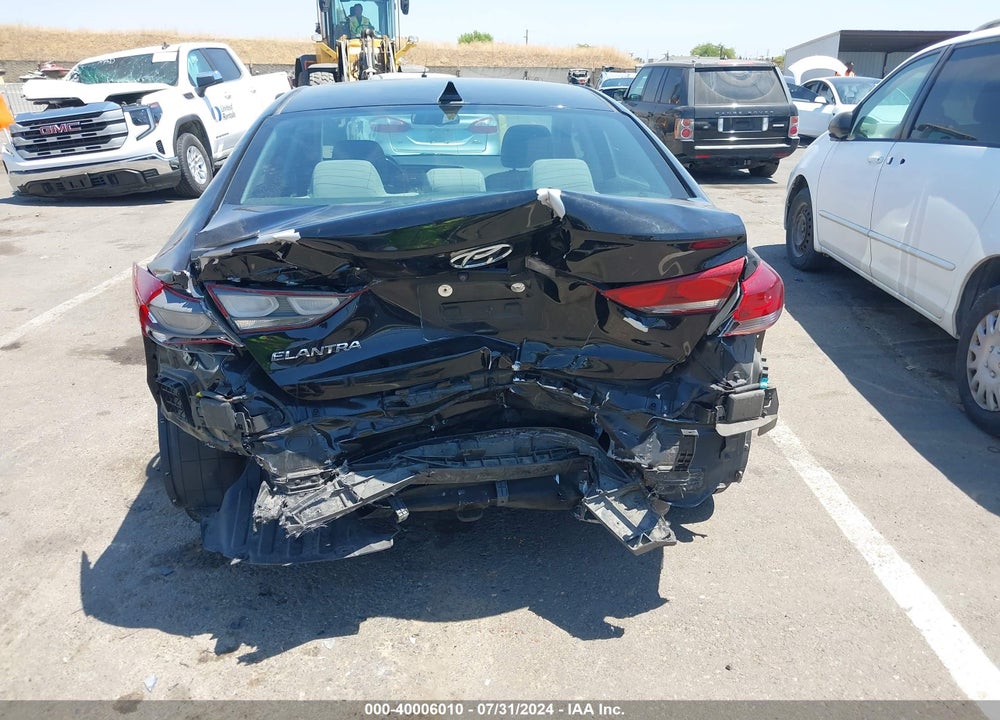 2018 HYUNDAI ELANTRA SEL VIN: KMHD84LF3JU629310