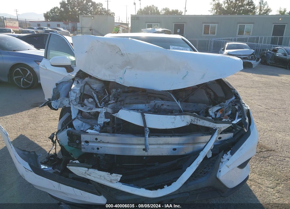 2018 TOYOTA CAMRY SE VIN: 4T1B11HK5JU587464