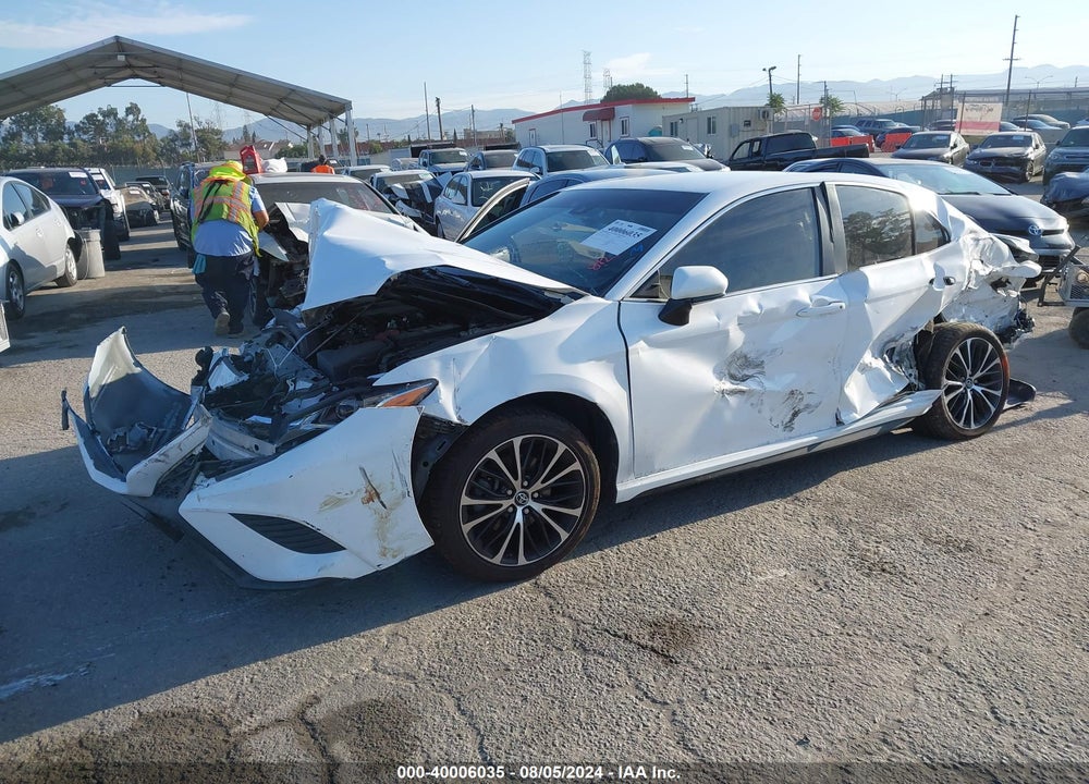 2018 TOYOTA CAMRY SE VIN: 4T1B11HK5JU587464