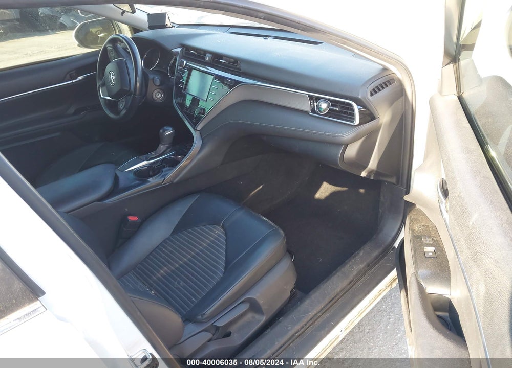 2018 TOYOTA CAMRY SE VIN: 4T1B11HK5JU587464