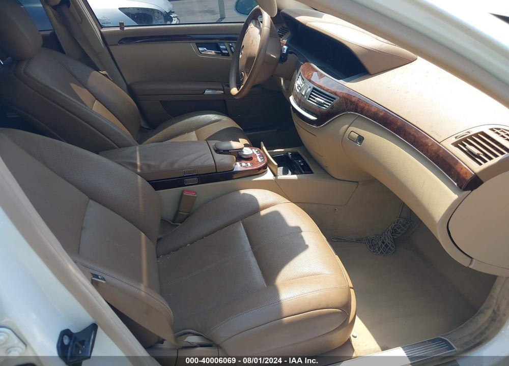 2007 MERCEDES-BENZ S 550 VIN: WDDNG71X67A106436