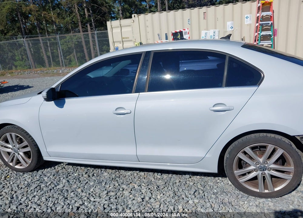 2017 VOLKSWAGEN JETTA 1.4T SE VIN: 3VWDB7AJXHM247219