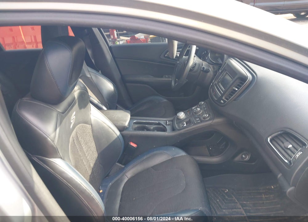 2016 CHRYSLER 200 S VIN: 1C3CCCBG7GN117964