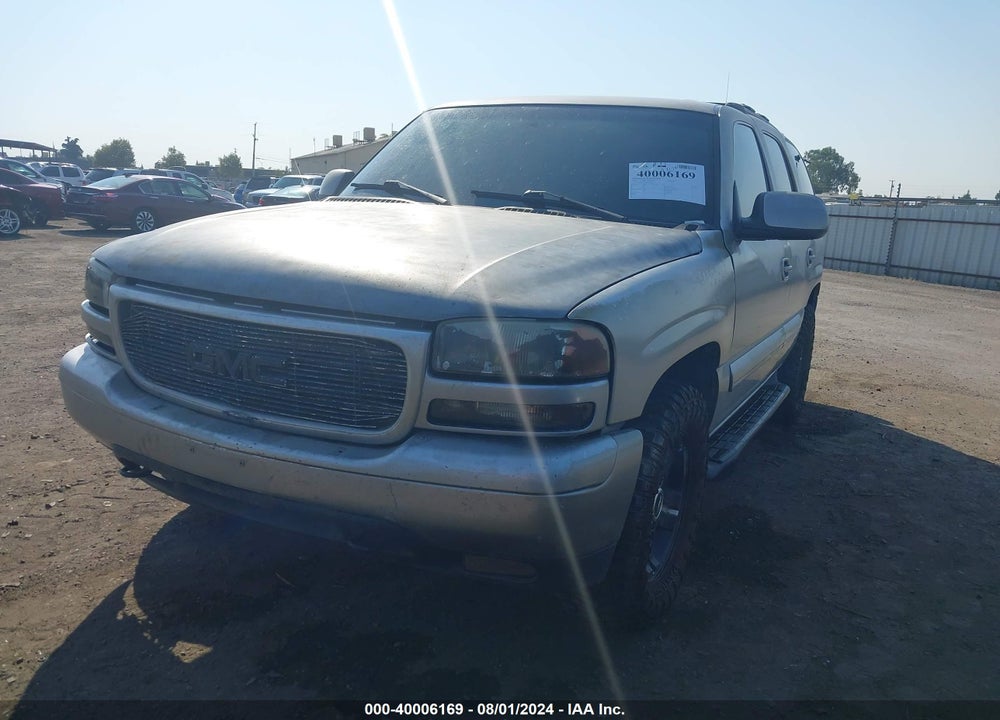 2001 CHEVROLET TAHOE LT VIN: 1GNEC13T11R112528