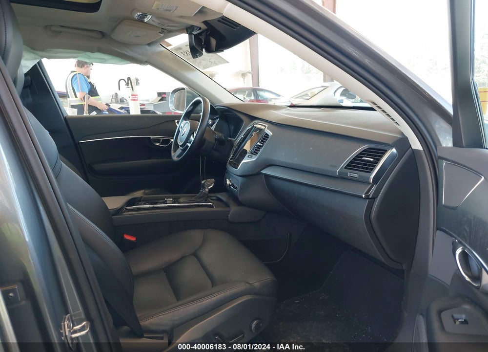 2020 VOLVO XC90 T5 MOMENTUM 7 PASSENGER VIN: YV4102PK4L1574331