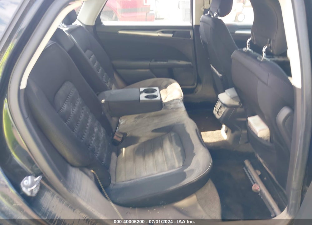 2014 FORD FUSION SE VIN: 3FA6P0HD0ER318985