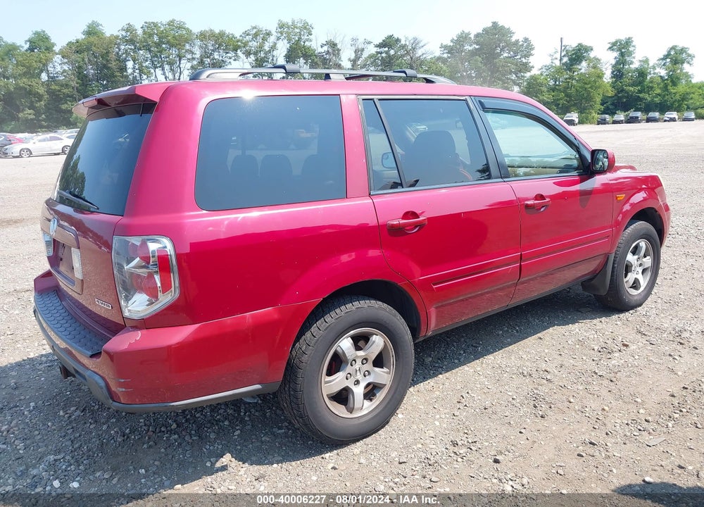 2006 HONDA PILOT EX-L VIN: 5FNYF185X6B016143