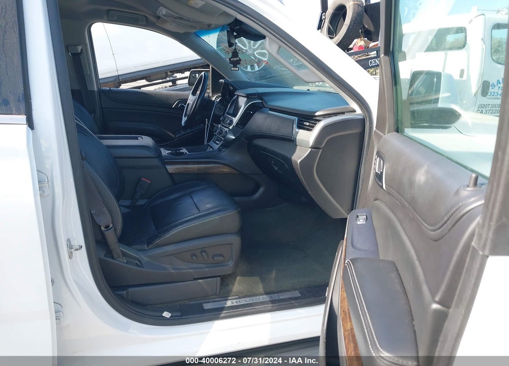 2015 CHEVROLET SUBURBAN 1500 LT VIN: 1GNSCJKC0FR302994