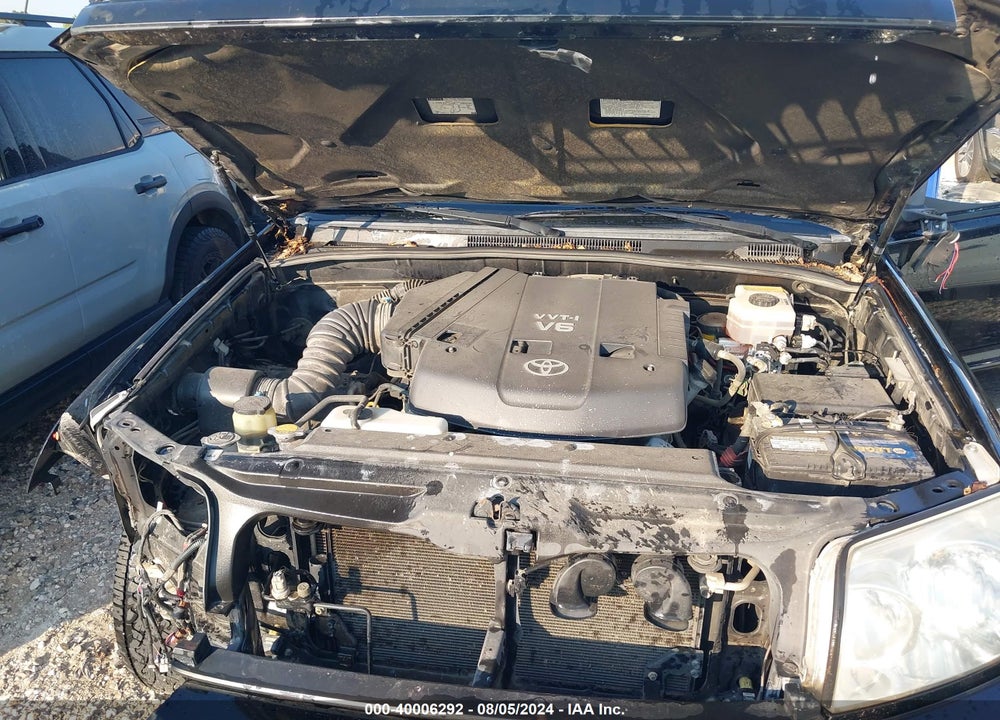 2004 TOYOTA 4RUNNER SR5 V6 VIN: JTEZU14RX40025449
