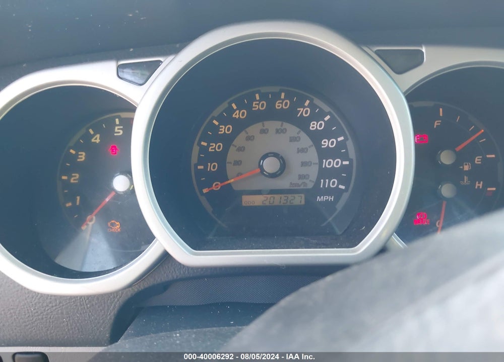 2004 TOYOTA 4RUNNER SR5 V6 VIN: JTEZU14RX40025449