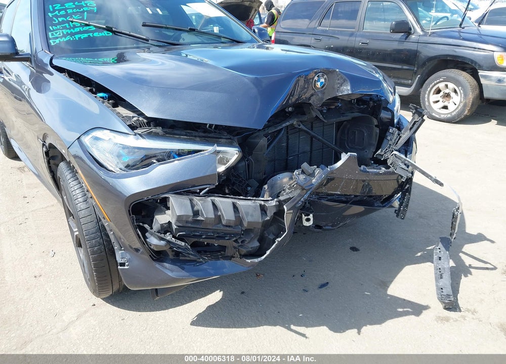 2022 BMW X6 XDRIVE40I VIN: 5UXCY6C03N9M60811