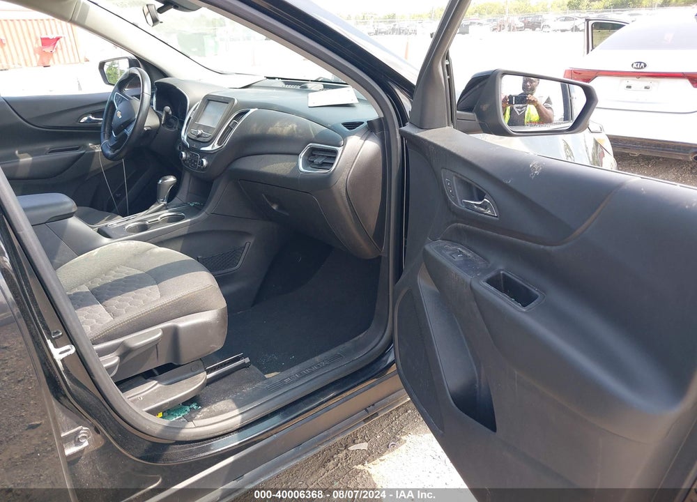 2018 CHEVROLET EQUINOX LT VIN: 2GNAXSEV4J6224095