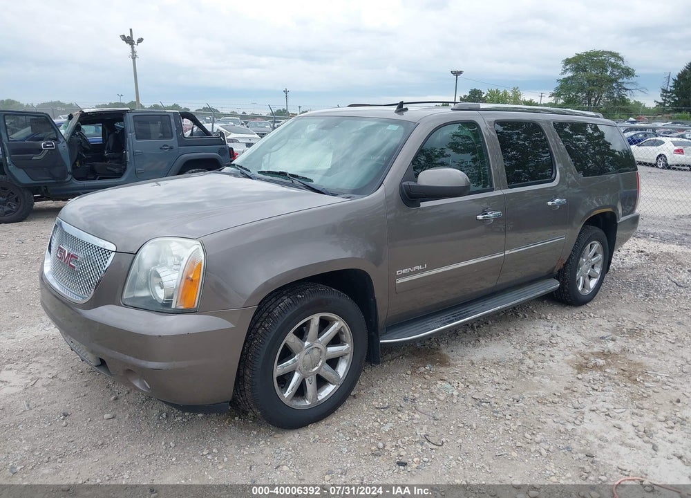 2011 GMC YUKON XL 1500 DENALI VIN: 1GKS2MEF3BR225247
