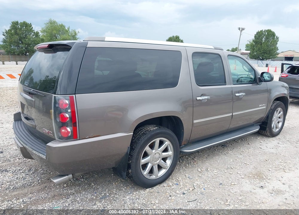 2011 GMC YUKON XL 1500 DENALI VIN: 1GKS2MEF3BR225247