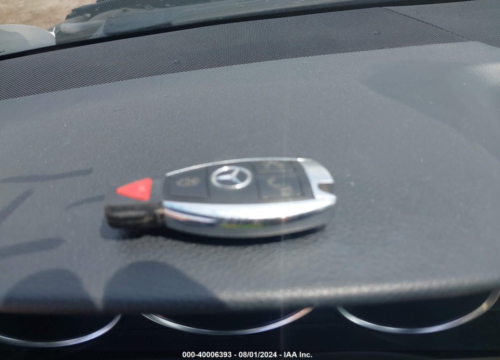 2014 MERCEDES-BENZ C 300 VIN: WDDGF8AB3EA960139