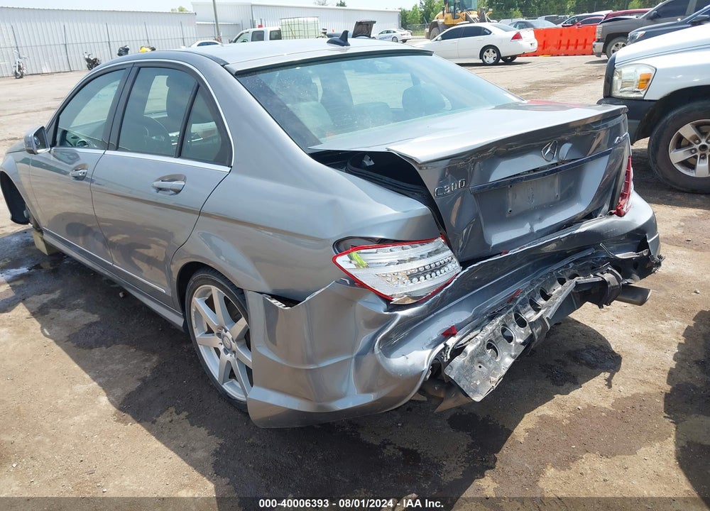 2014 MERCEDES-BENZ C 300 VIN: WDDGF8AB3EA960139