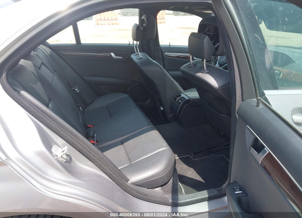 2014 MERCEDES-BENZ C 300 VIN: WDDGF8AB3EA960139