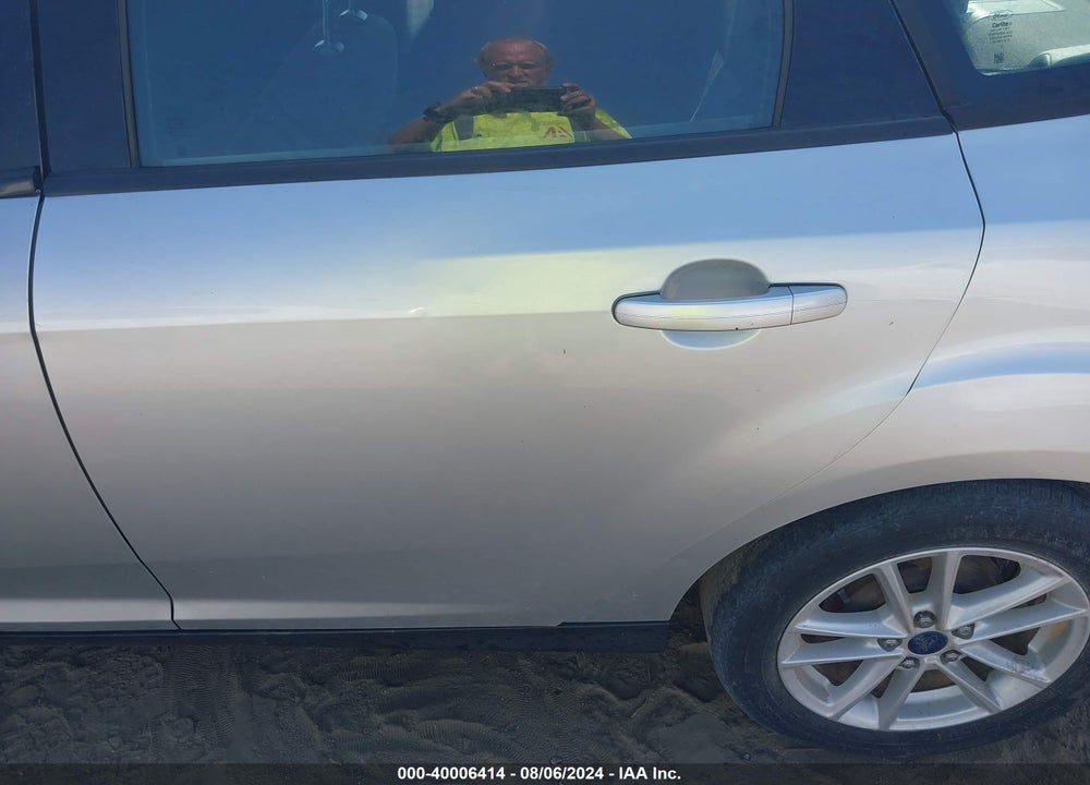 2015 FORD FOCUS SE VIN: 1FADP3F29FL343507