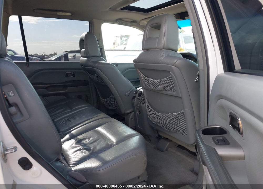 2005 HONDA PILOT EX-L VIN: 2HKYF18545H524432