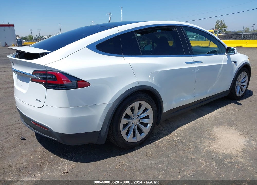 2018 TESLA MODEL X 100D/75D/P100D VIN: 5YJXCBE22JF101300