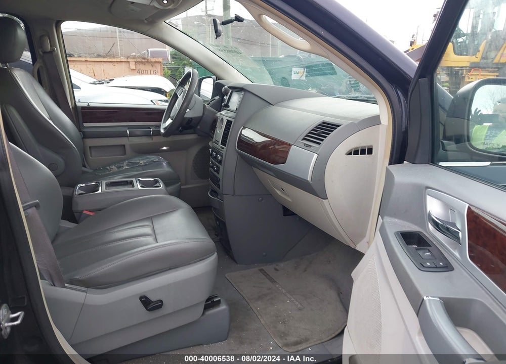 2010 CHRYSLER TOWN & COUNTRY TOURING VIN: 2A4RR5D17AR148290