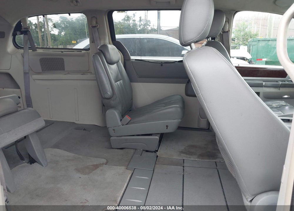 2010 CHRYSLER TOWN & COUNTRY TOURING VIN: 2A4RR5D17AR148290