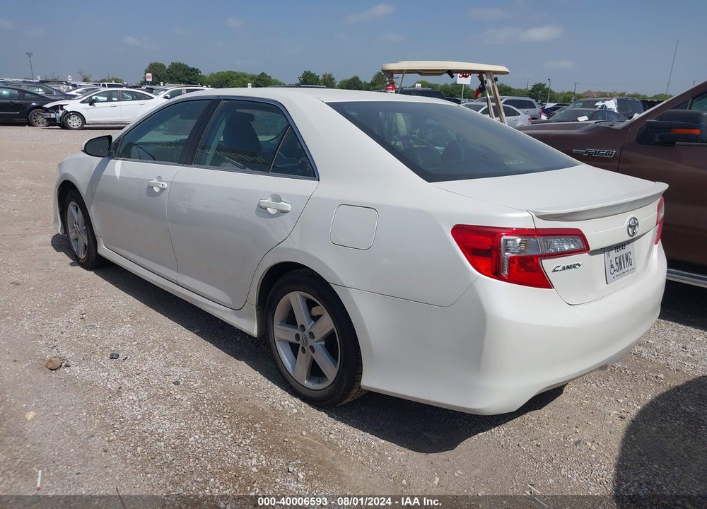 2014 TOYOTA CAMRY SE VIN: 4T1BF1FK0EU435098