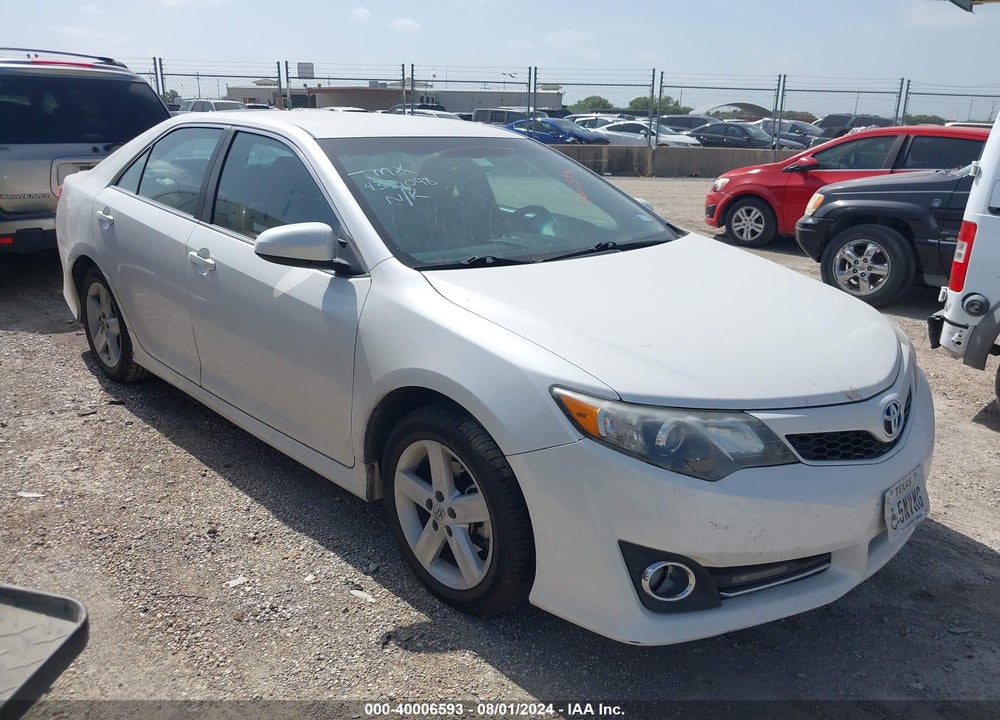 2014 TOYOTA CAMRY SE VIN: 4T1BF1FK0EU435098