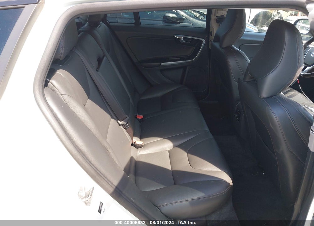 2016 VOLVO V60 CROSS COUNTRY T5 VIN: YV4612HK6G1003284