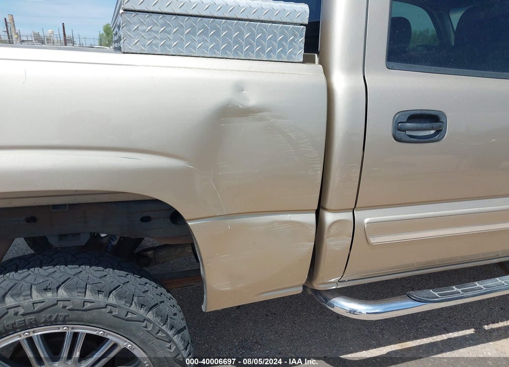 2006 CHEVROLET SILVERADO 1500 LT3 VIN: 2GCEK13N961319830