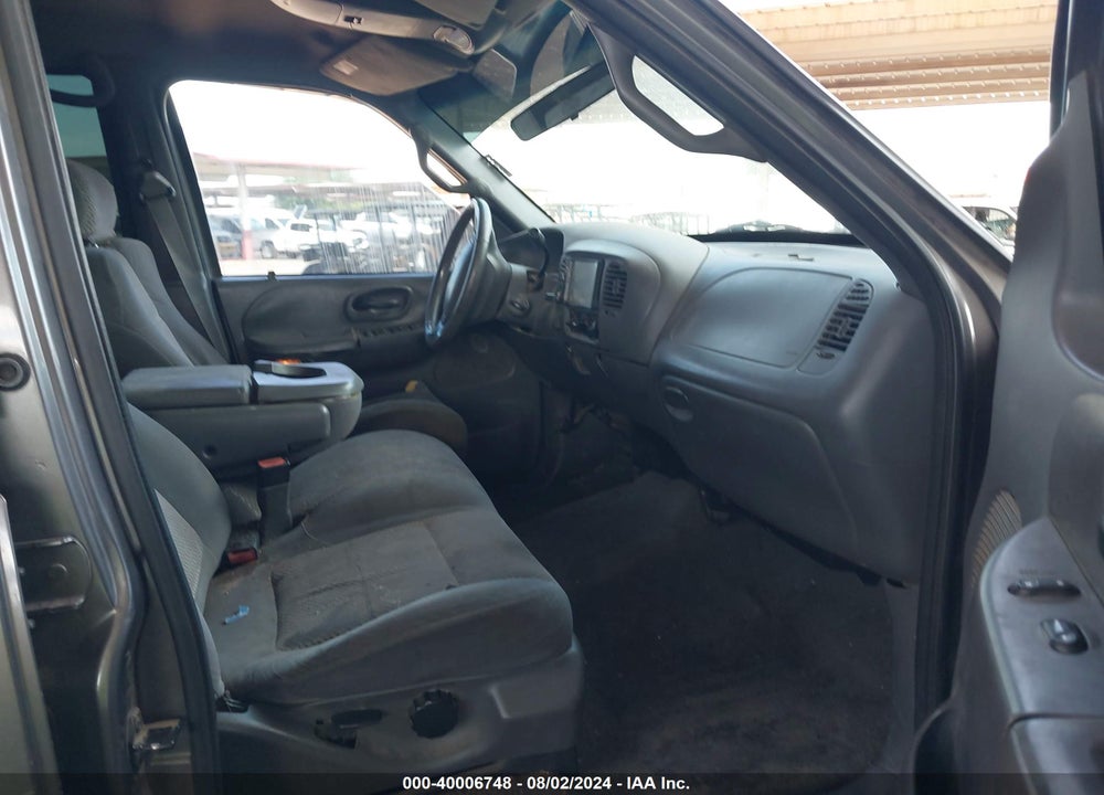 2002 FORD F-150 LARIAT/XLT VIN: 1FTRW08L22KB50168