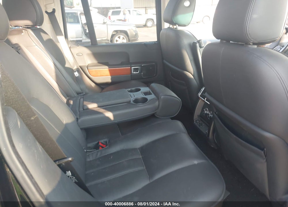 2010 LAND ROVER RANGE ROVER HSE VIN: SALME1D47AA321771