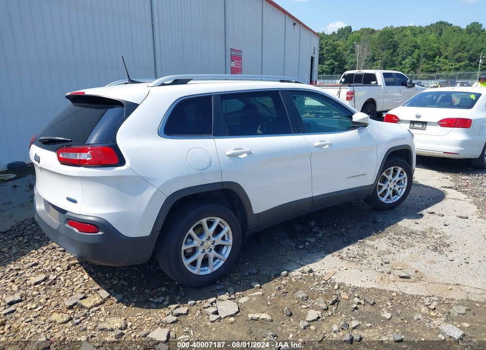 2017 JEEP CHEROKEE LATITUDE FWD VIN: 1C4PJLCB2HD216544
