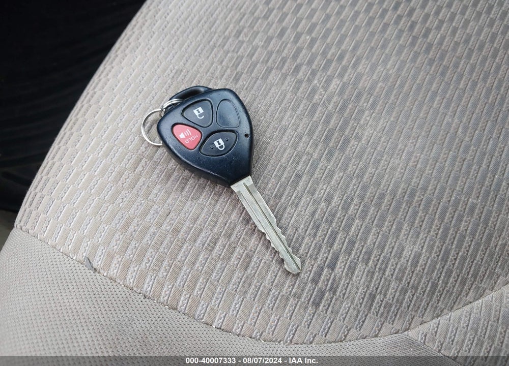 2011 TOYOTA RAV4 VIN: 2T3BF4DV1BW112308