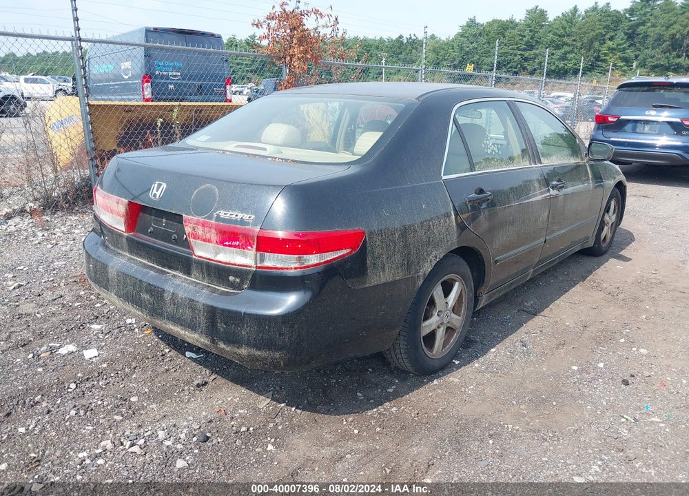 2003 HONDA ACCORD 2.4 EX VIN: JHMCM55703C051858