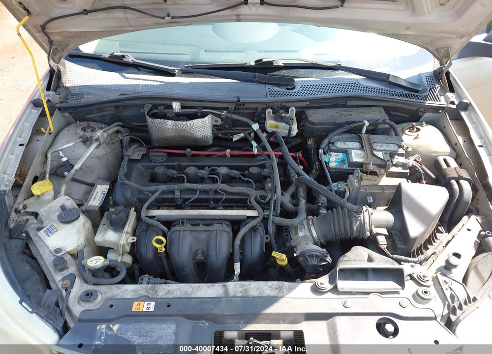 2008 FORD FOCUS SE VIN: 1FAHP33N88W138830