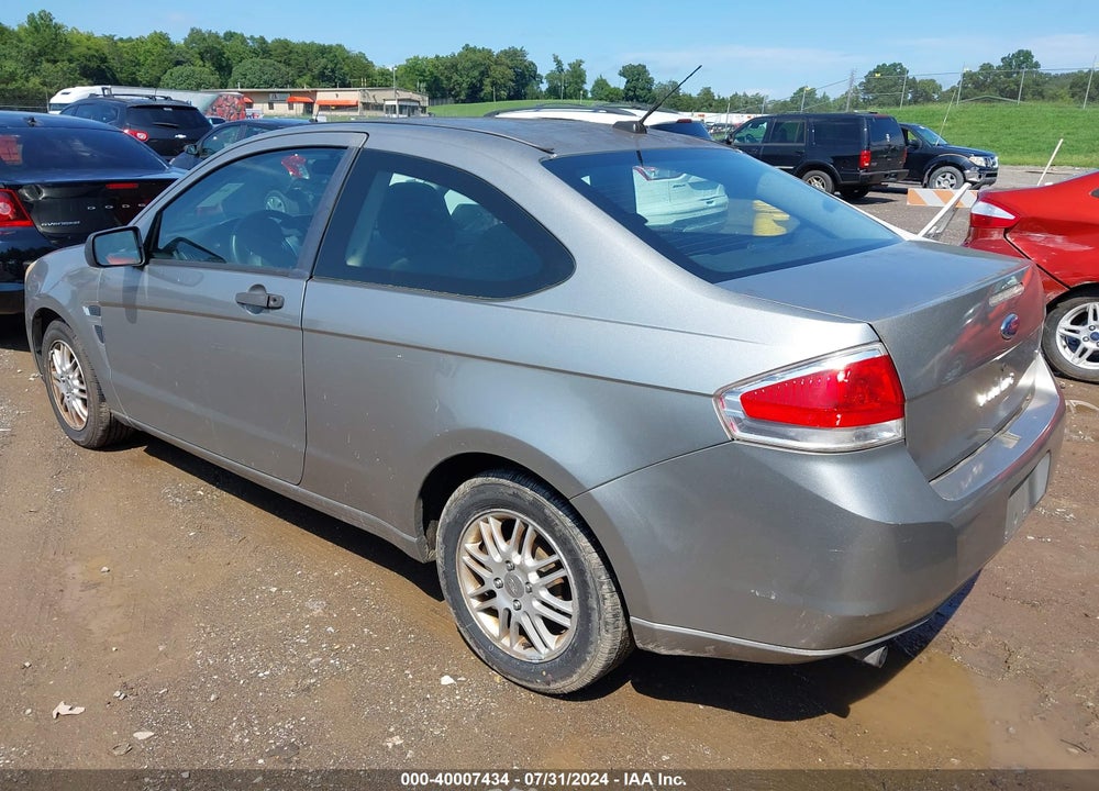 2008 FORD FOCUS SE VIN: 1FAHP33N88W138830