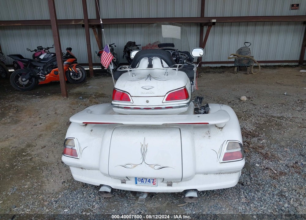2005 HONDA GL1800 VIN: 1HFSC47065A401198