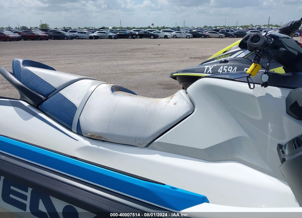 2023 SEADOO --- VIN: YDV76108C323