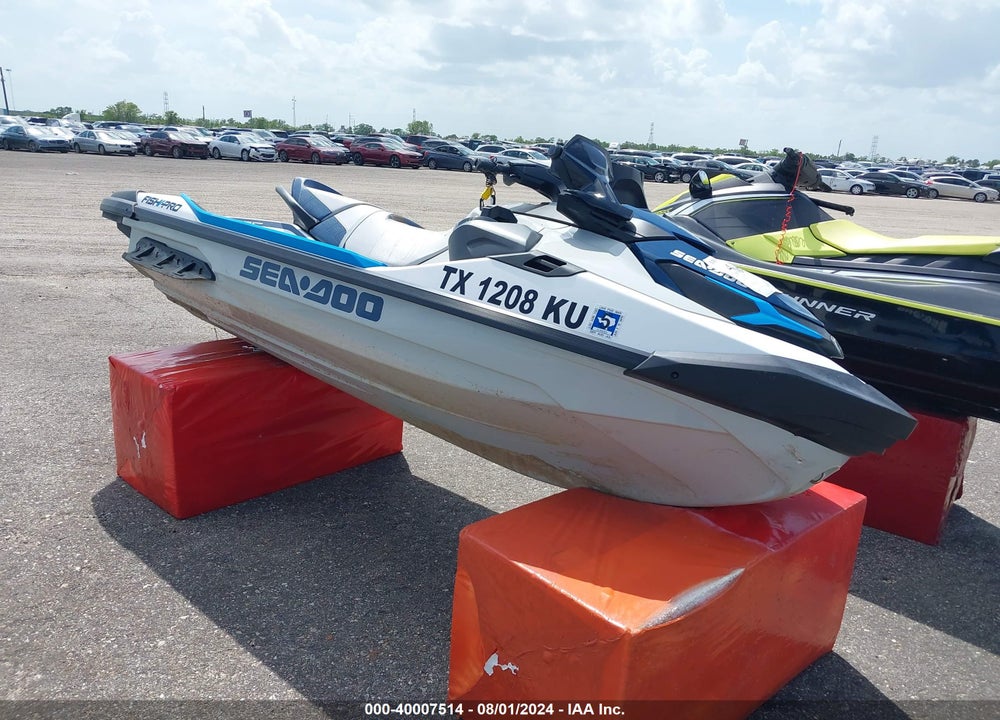 2023 SEADOO --- VIN: YDV76108C323