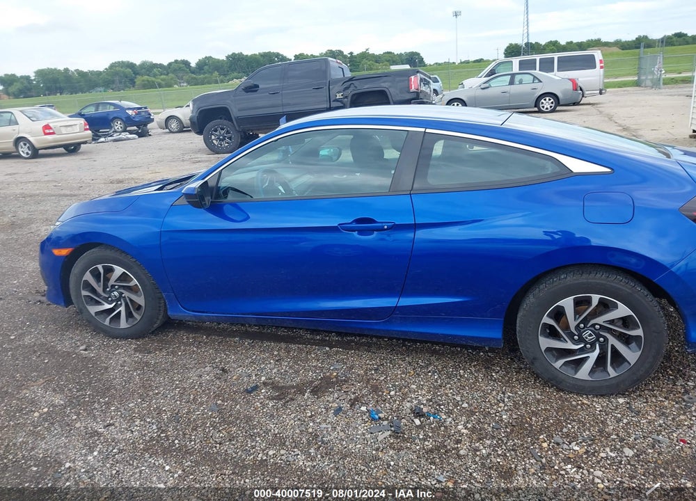 2018 HONDA CIVIC LX VIN: 2HGFC4B57JH302577