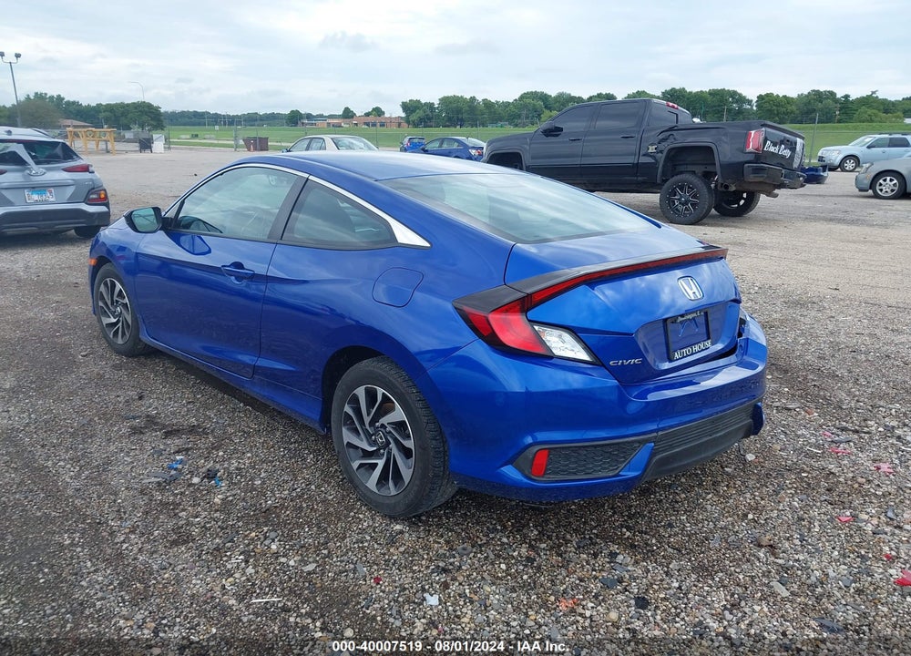2018 HONDA CIVIC LX VIN: 2HGFC4B57JH302577