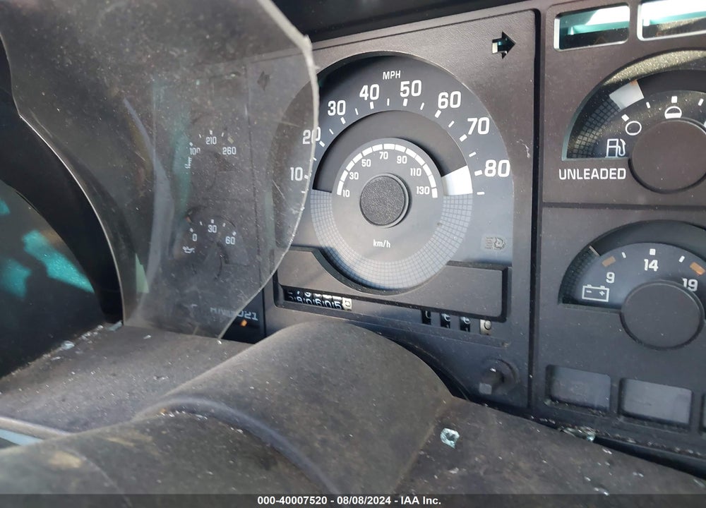 1989 CHEVROLET GMT-400 C1500 VIN: 1GCDC14Z8KE109240