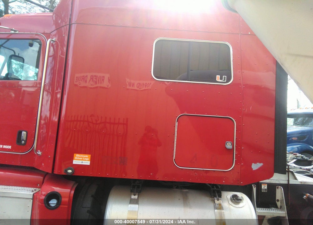 2012 PETERBILT 386 VIN: 1XPHDP9X3CD174110