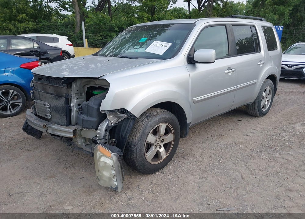 2011 HONDA PILOT EX-L VIN: 5FNYF4H58BB004374