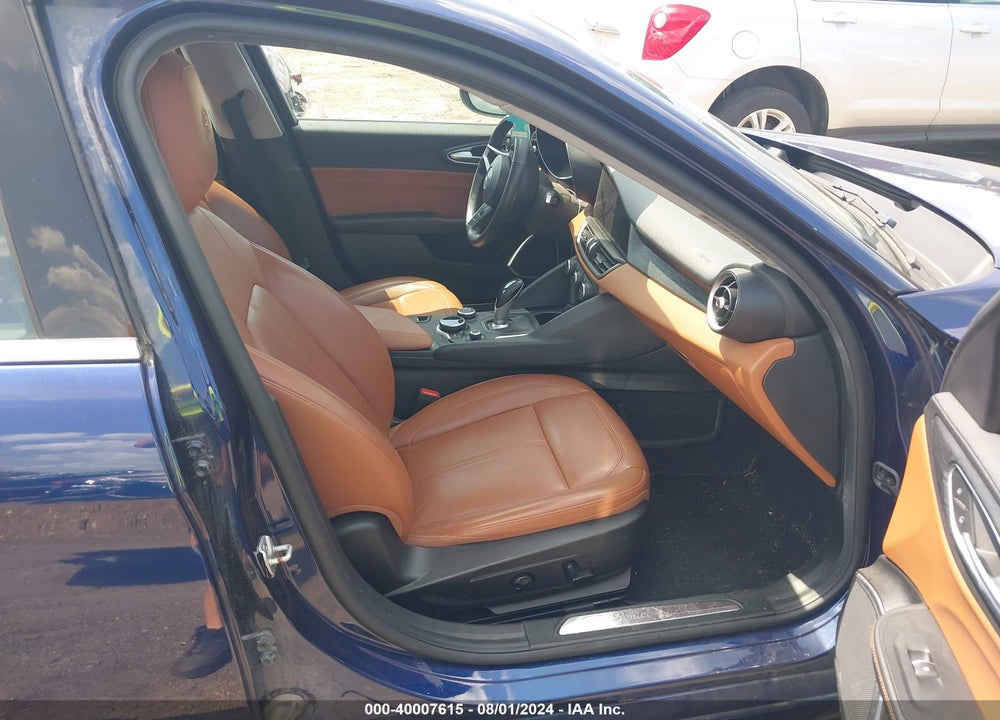 2018 ALFA ROMEO GIULIA AWD VIN: ZARFAEDN8J7592661