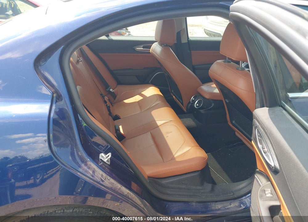 2018 ALFA ROMEO GIULIA AWD VIN: ZARFAEDN8J7592661
