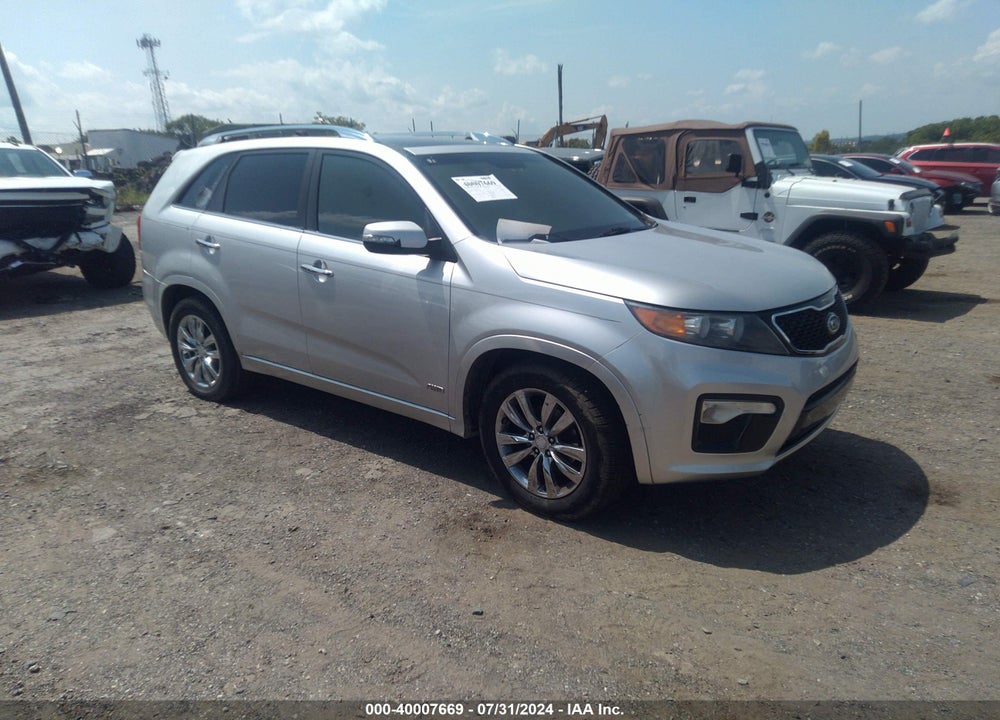 2011 KIA SORENTO SX V6 VIN: 5XYKWDA21BG095311